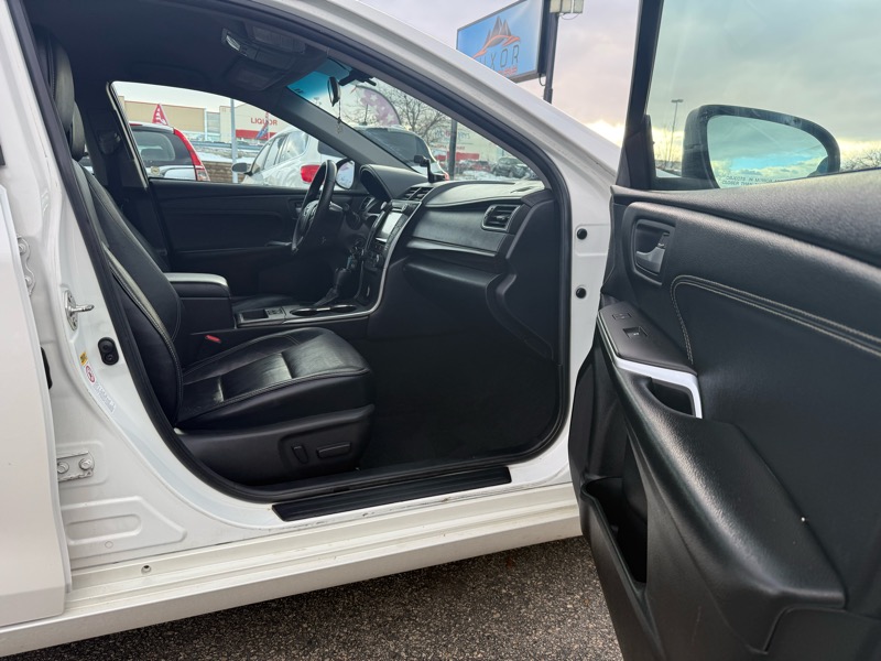 Toyota Camry XLE 2016