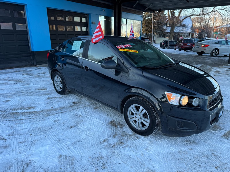 Chevrolet Sonic LT Auto Sedan 2015