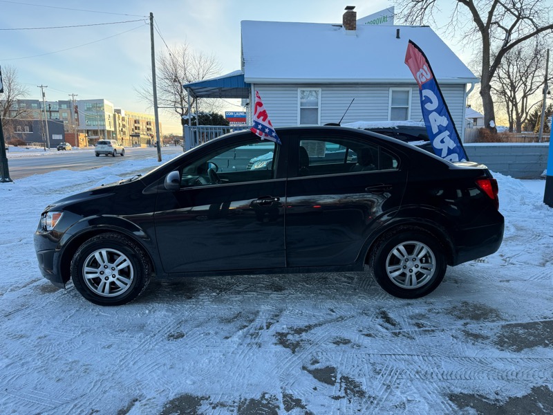 Chevrolet Sonic LT Auto Sedan 2015