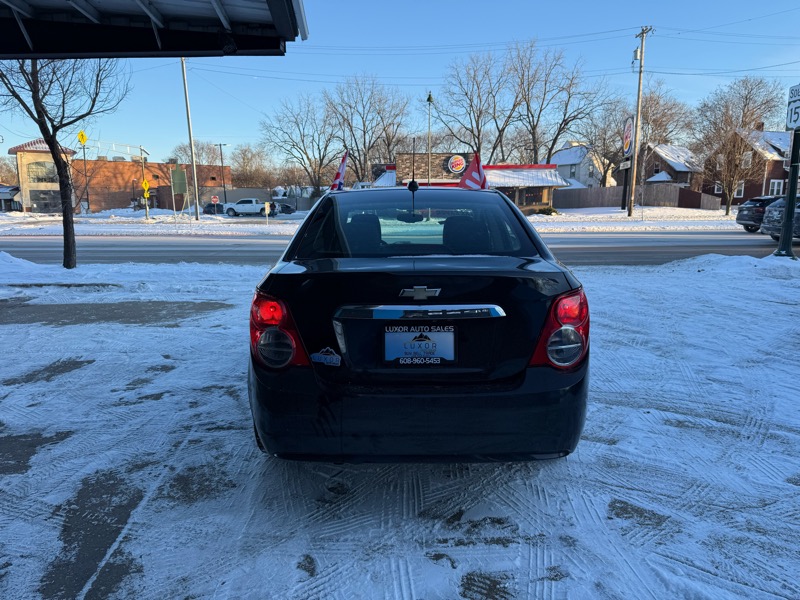 Chevrolet Sonic LT Auto Sedan 2015