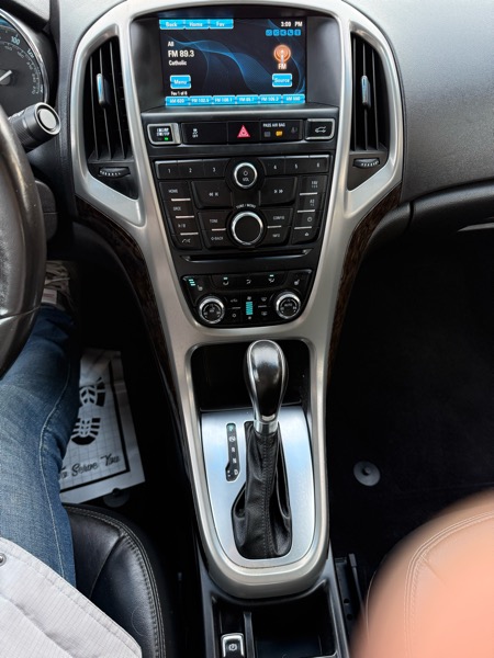 Buick Verano Leather 2012