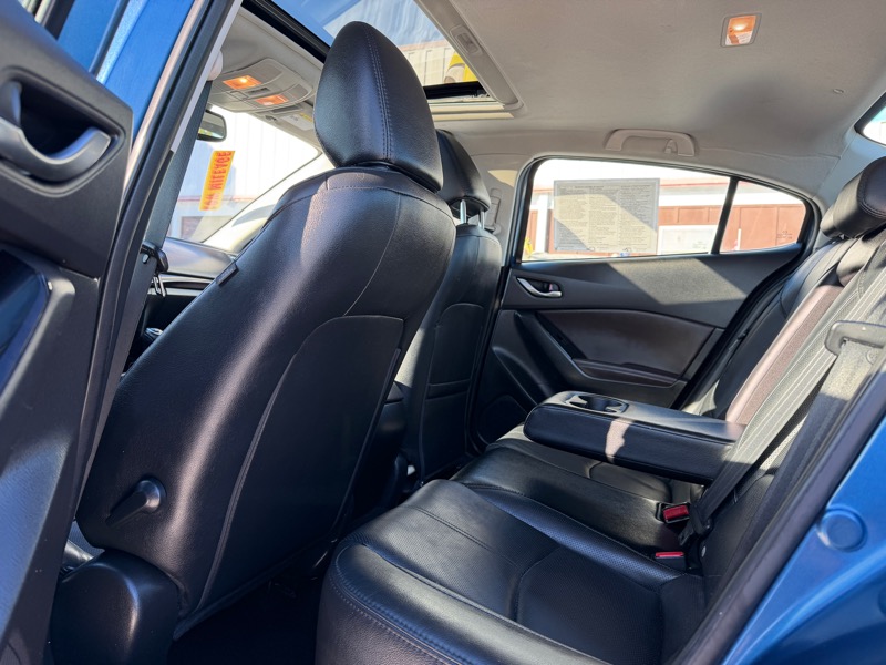 Mazda MAZDA3 s Grand Touring AT 4-Door 2018