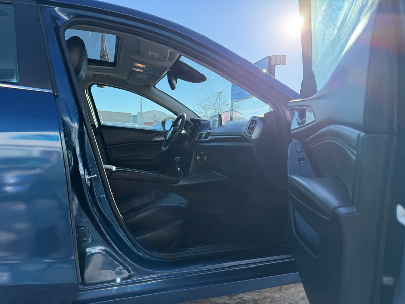 Mazda MAZDA3 s Grand Touring AT 4-Door 2018