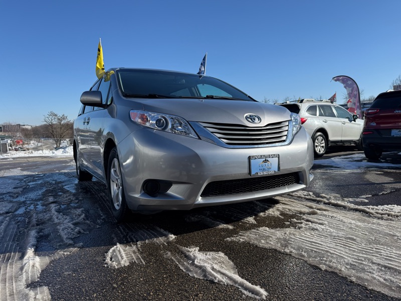 Toyota Sienna LE FWD 8-Passenger V6 2016