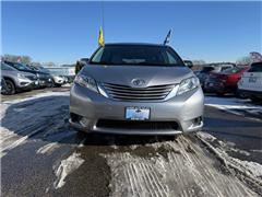 2016 Toyota Sienna 