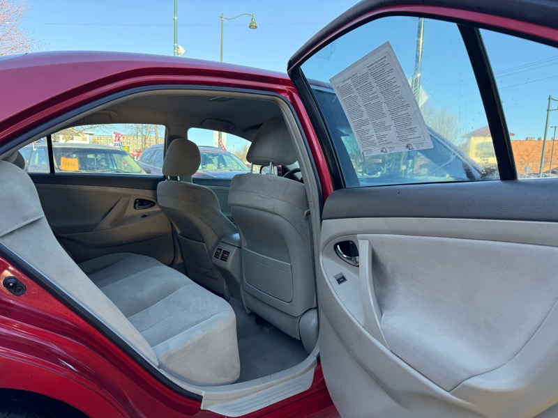 Toyota Camry Hybrid Sedan 2010