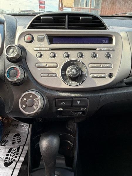 Honda Fit Sport 5-Speed AT 2010