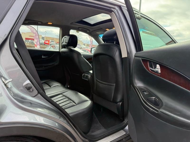 Infiniti QX50 Base AWD 2017