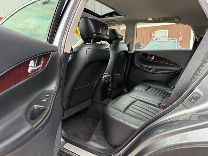 Infiniti QX50 Base AWD 2017