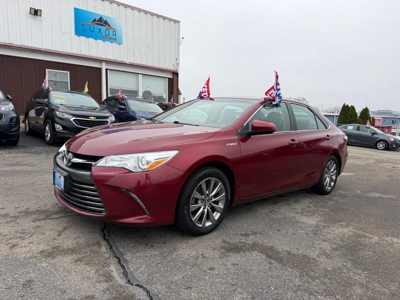 Toyota Camry Hybrid XLE 2017