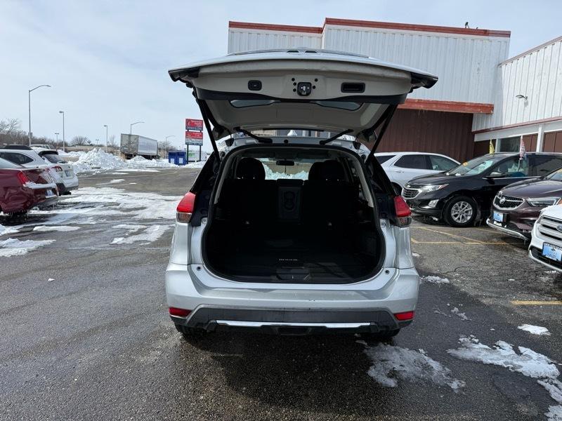 Nissan ROGUE S/SV  2017