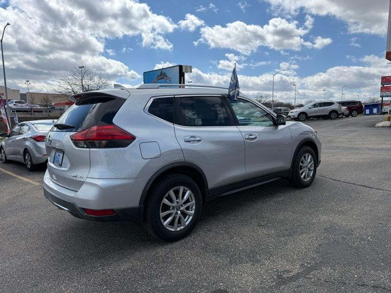 Nissan ROGUE S/SV  2017