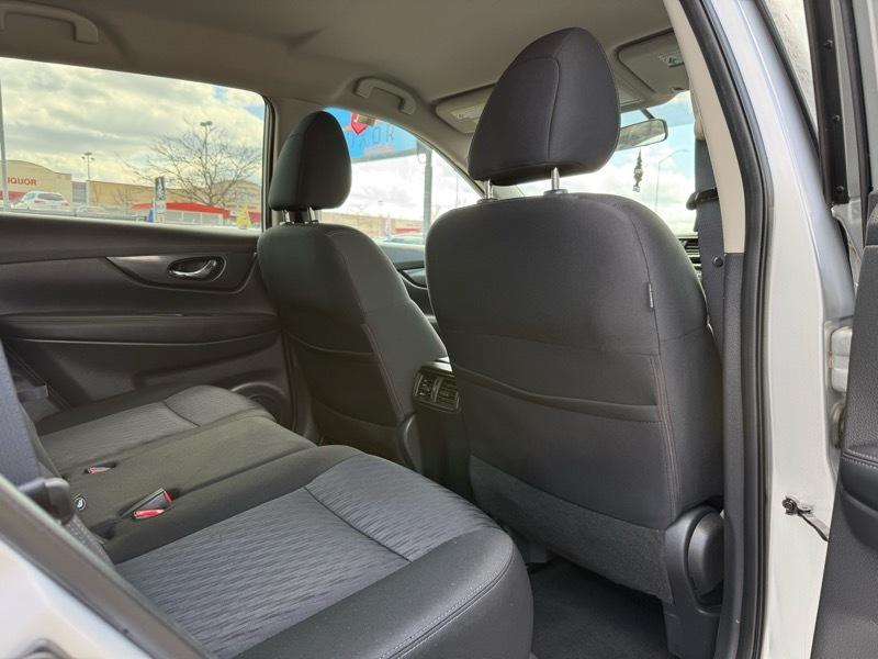 Nissan ROGUE S/SV  2017
