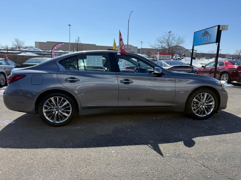 Infiniti Q50 3.0t LUXE AWD 2019