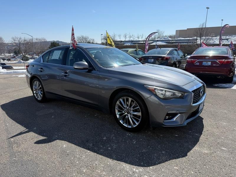 Infiniti Q50 3.0t LUXE AWD 2019