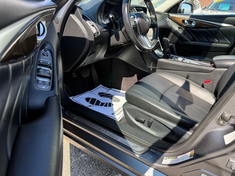 Infiniti Q50 3.0t LUXE AWD 2019