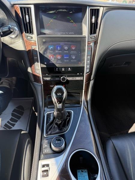 Infiniti Q50 3.0t LUXE AWD 2019