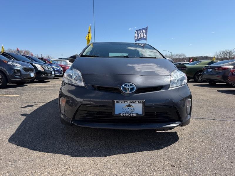 Toyota Prius Two 2015
