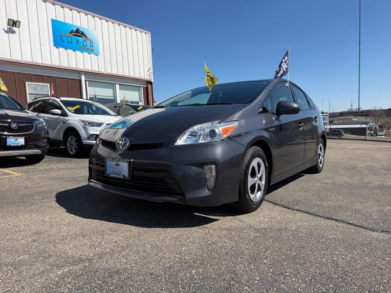 Toyota Prius Two 2015