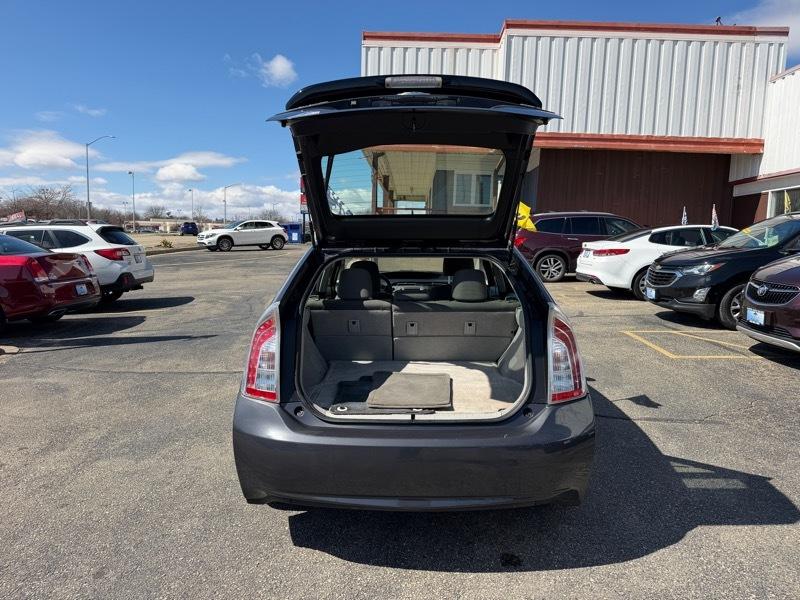 Toyota Prius Two 2015