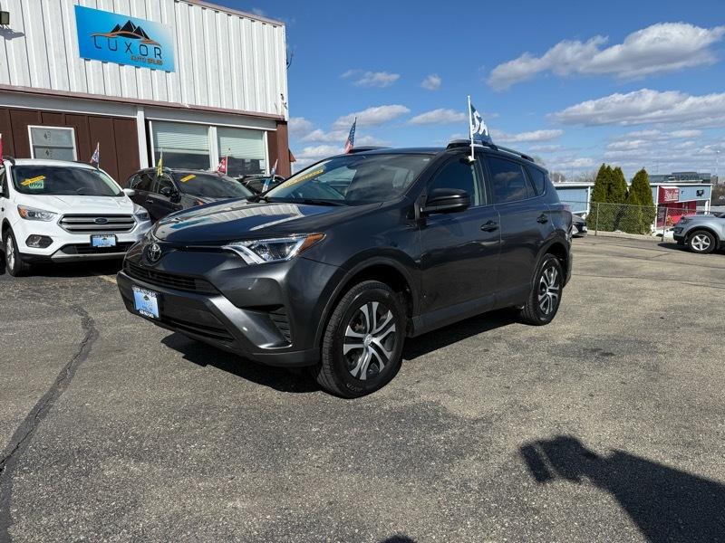 Toyota RAV4 LE 4D SUV FWD 2018