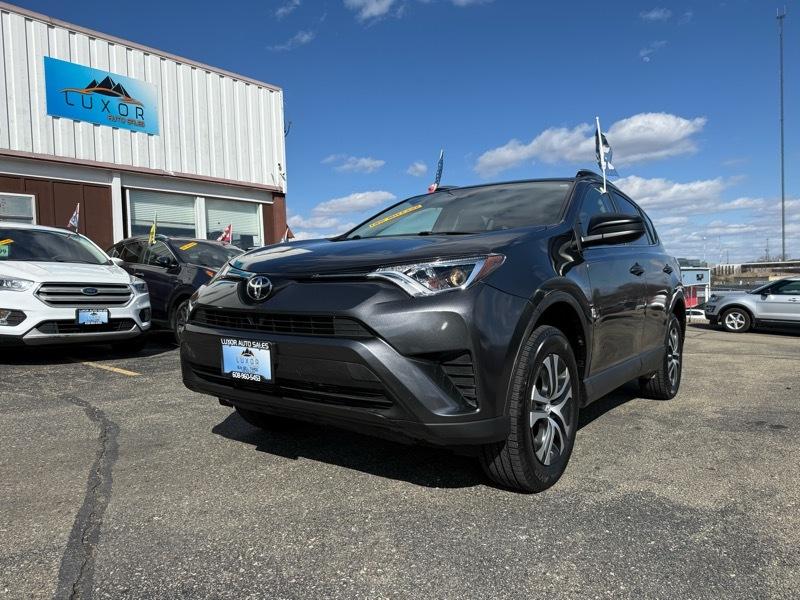 Toyota RAV4 LE 4D SUV FWD 2018