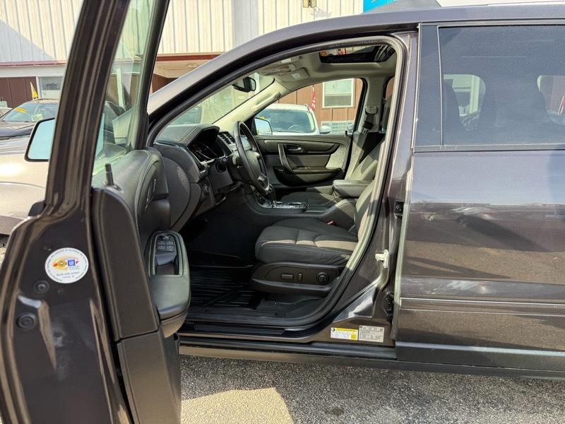 GMC Acadia AWD 4dr SLE 2016