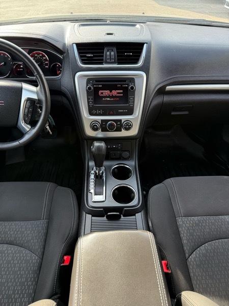 GMC Acadia AWD 4dr SLE 2016