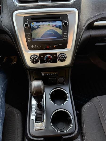 GMC Acadia AWD 4dr SLE 2016