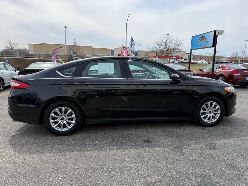 Ford Fusion 4dr Sdn S FWD 2015