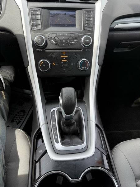 Ford Fusion 4dr Sdn S FWD 2015