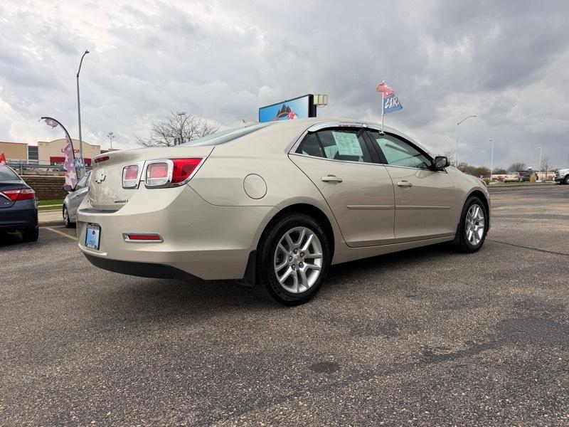 Chevrolet MALIBU 1LT  2015
