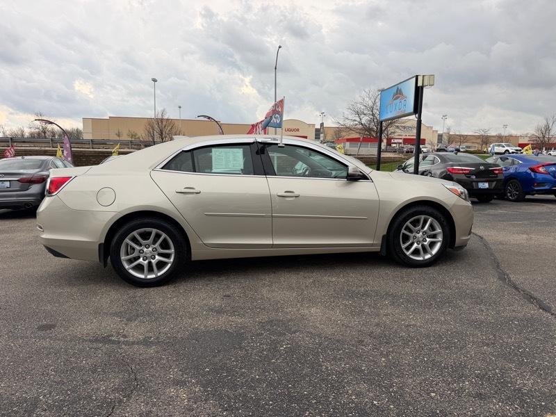 Chevrolet MALIBU 1LT  2015