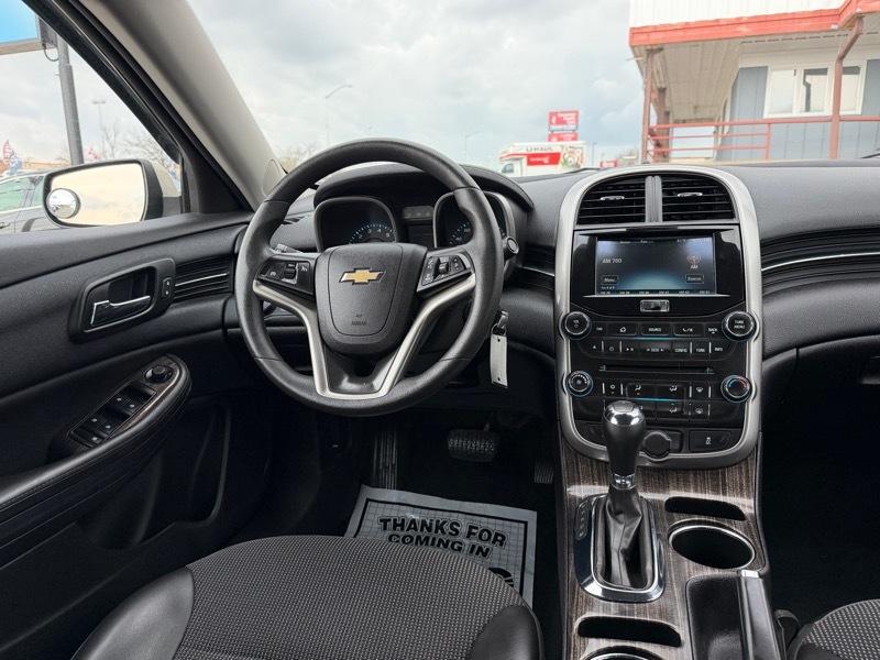 Chevrolet MALIBU 1LT  2015