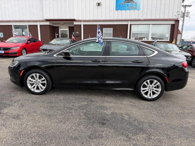 Chrysler 200 LX  2017