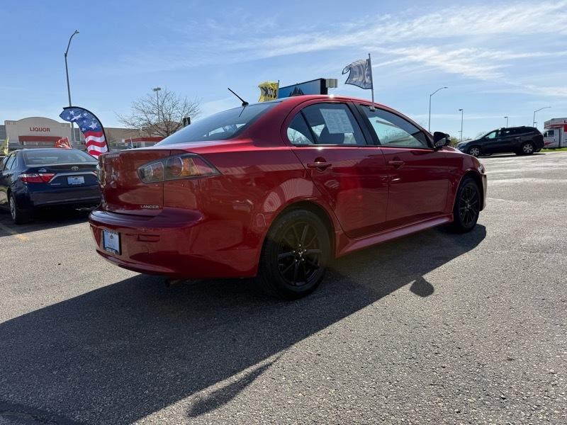 Mitsubishi Lancer ES 2017