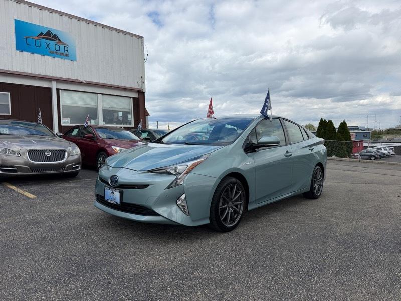Toyota Prius Three Touring 2017