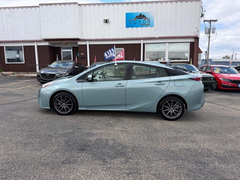 Toyota Prius Three Touring 2017