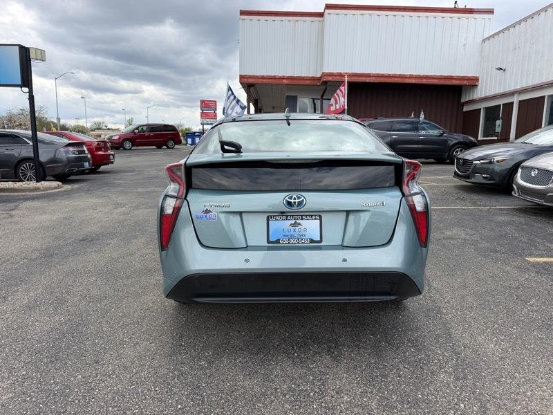 Toyota Prius Three Touring 2017