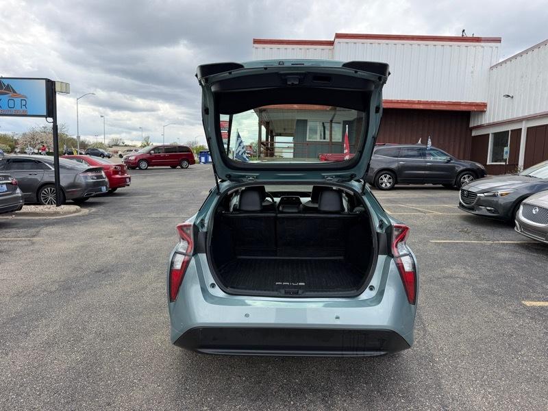 Toyota Prius Three Touring 2017