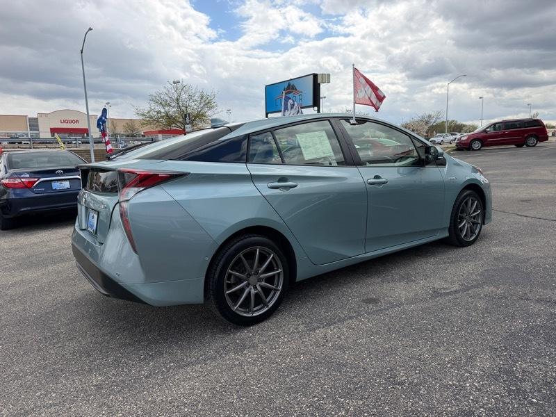Toyota Prius Three Touring 2017