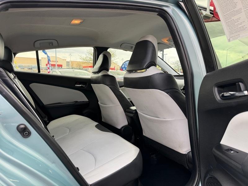 Toyota Prius Three Touring 2017