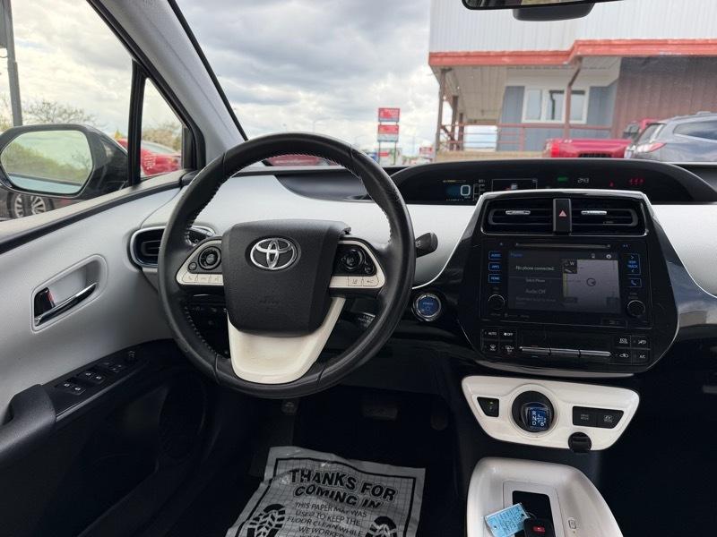 Toyota Prius Three Touring 2017