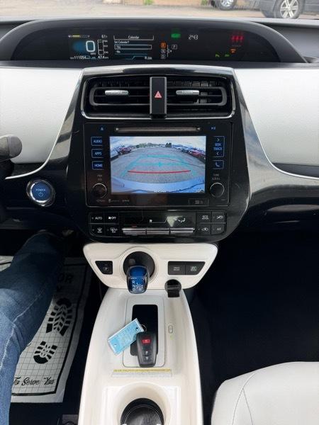 Toyota Prius Three Touring 2017