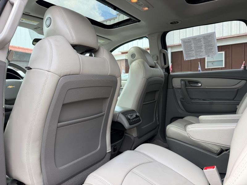Chevrolet Traverse AWD 4dr LT 2015