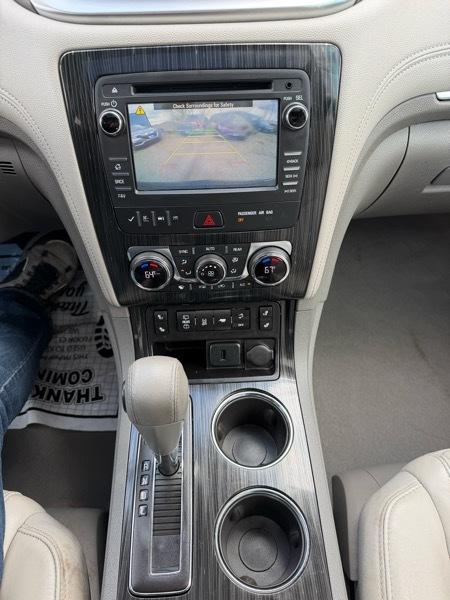 Chevrolet Traverse AWD 4dr LT 2015