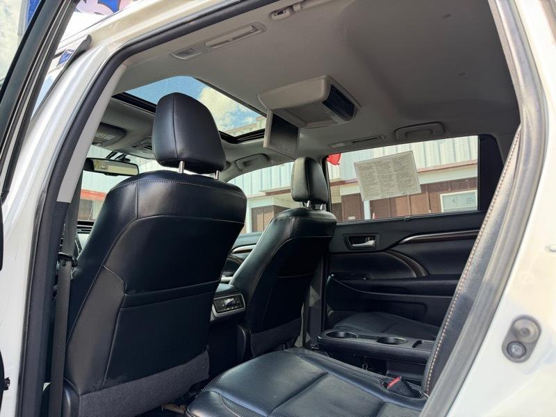 Toyota Highlander Limited AWD 2015