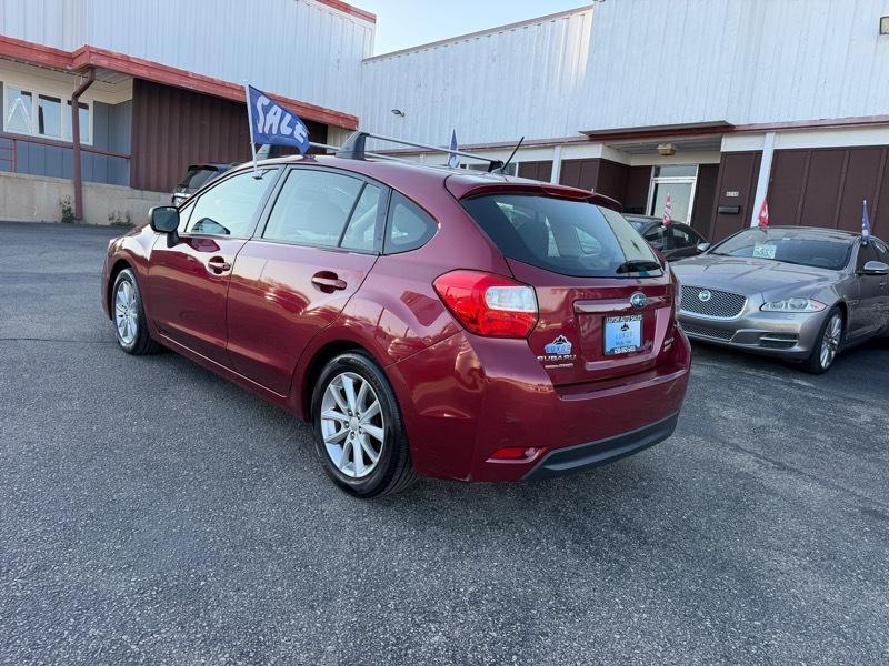 Subaru Impreza 2.0i Premium 4-Door 2013