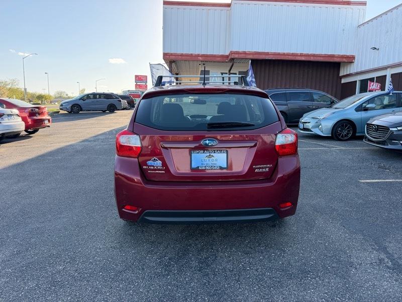 Subaru Impreza 2.0i Premium 4-Door 2013