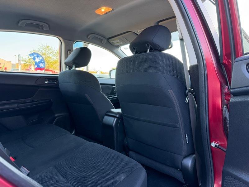 Subaru Impreza 2.0i Premium 4-Door 2013